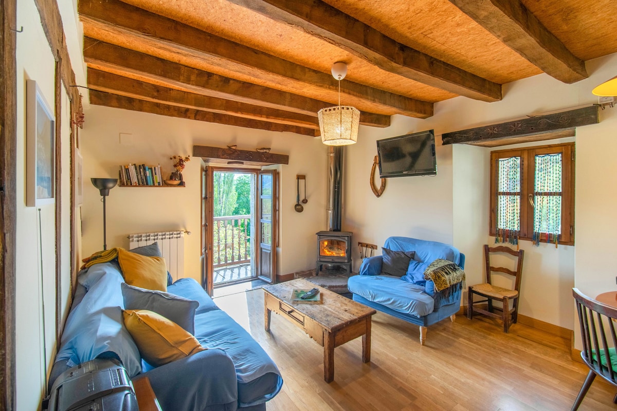 Esnoz Vacation Rentals & Homes - Navarra, Spain | Airbnb