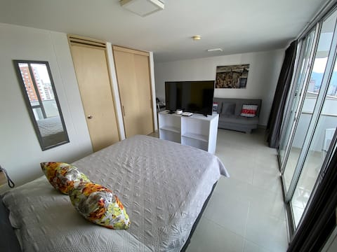 Beautiful Apt Furnished - High Floor