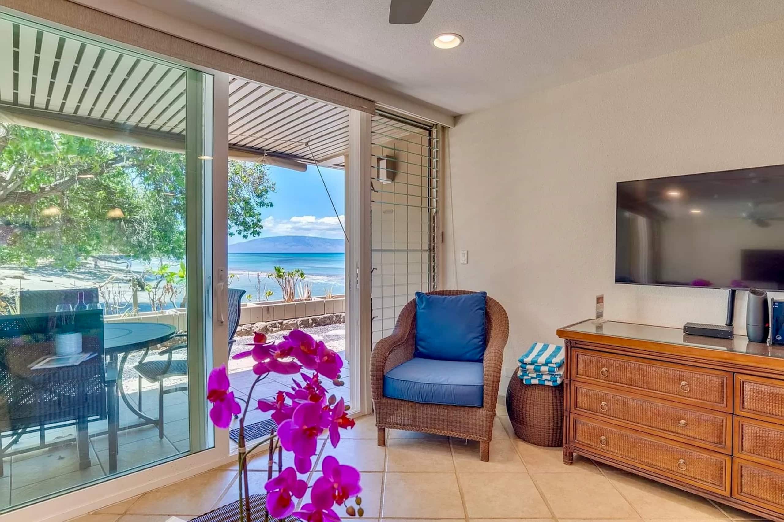 Condo in Lahaina · ★4.97 · 1 bedroom · 1 bed · 1 bath - Image 4