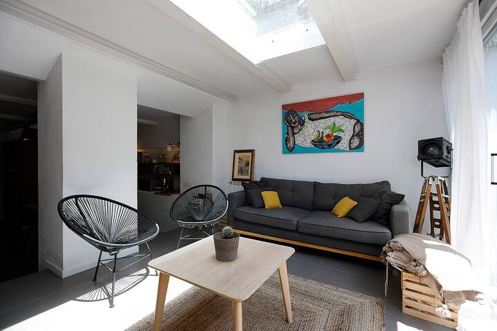 House near the Beach + garden +free parking gallery image 3