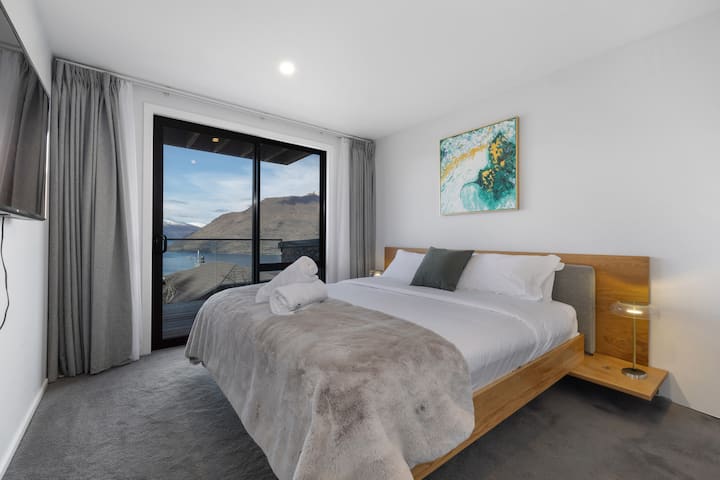 Camera da letto 2 - I letti sono composti da biancheria, cuscini e asciugamani di alta qualità e di qualità alberghiera.