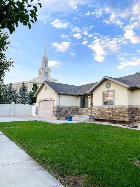 Next to Payson Temple | 6BR Wedding & Families