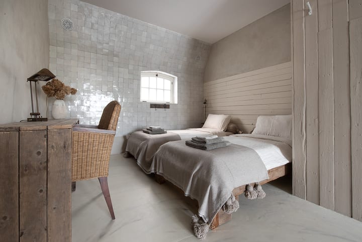 Guest room 3. 
The beds can also be made up as a king size bed, we'll add a topper, so you won't notice it. 