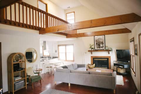 Bull City Abode: Durham home, close to everything!