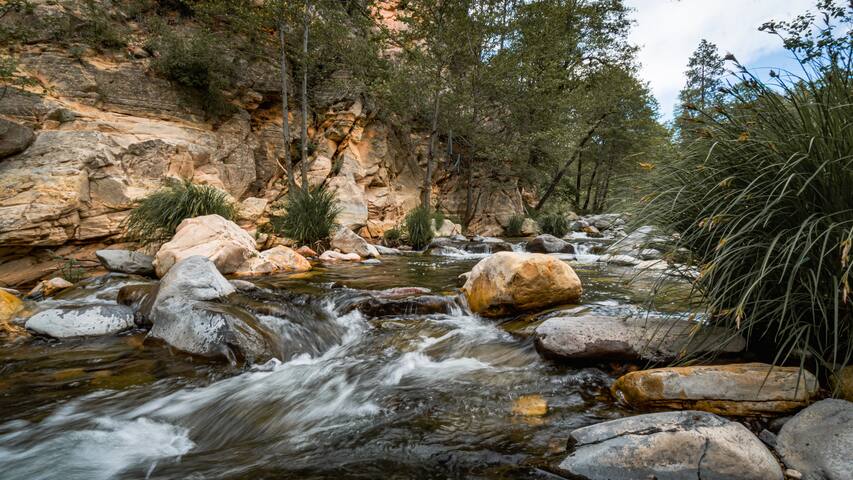 Don Hoels Cabins managed Airbnb listing 2