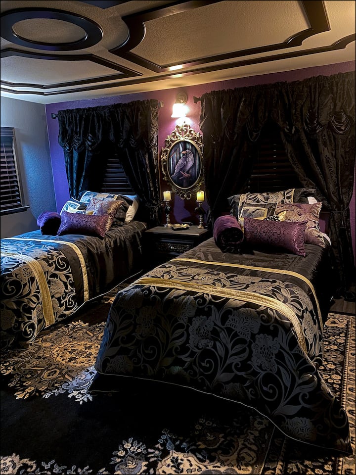 Haunted Mansion Airbnb near Disneyland