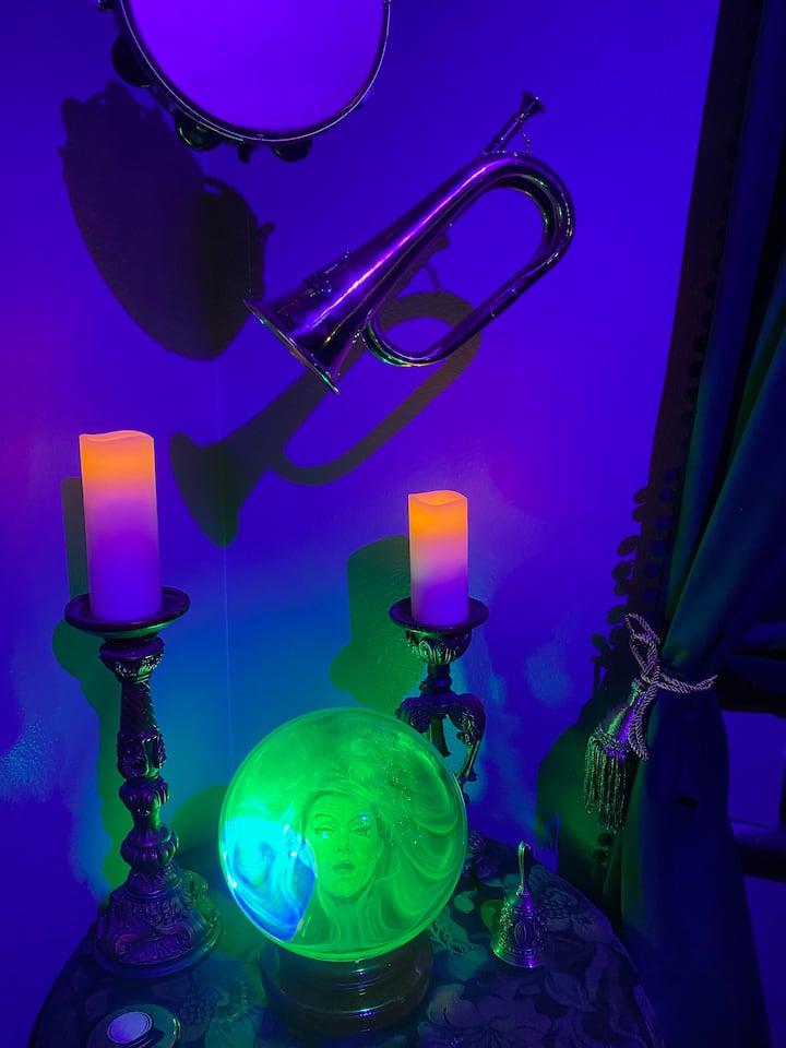 Haunted Mansion Airbnb near Disneyland