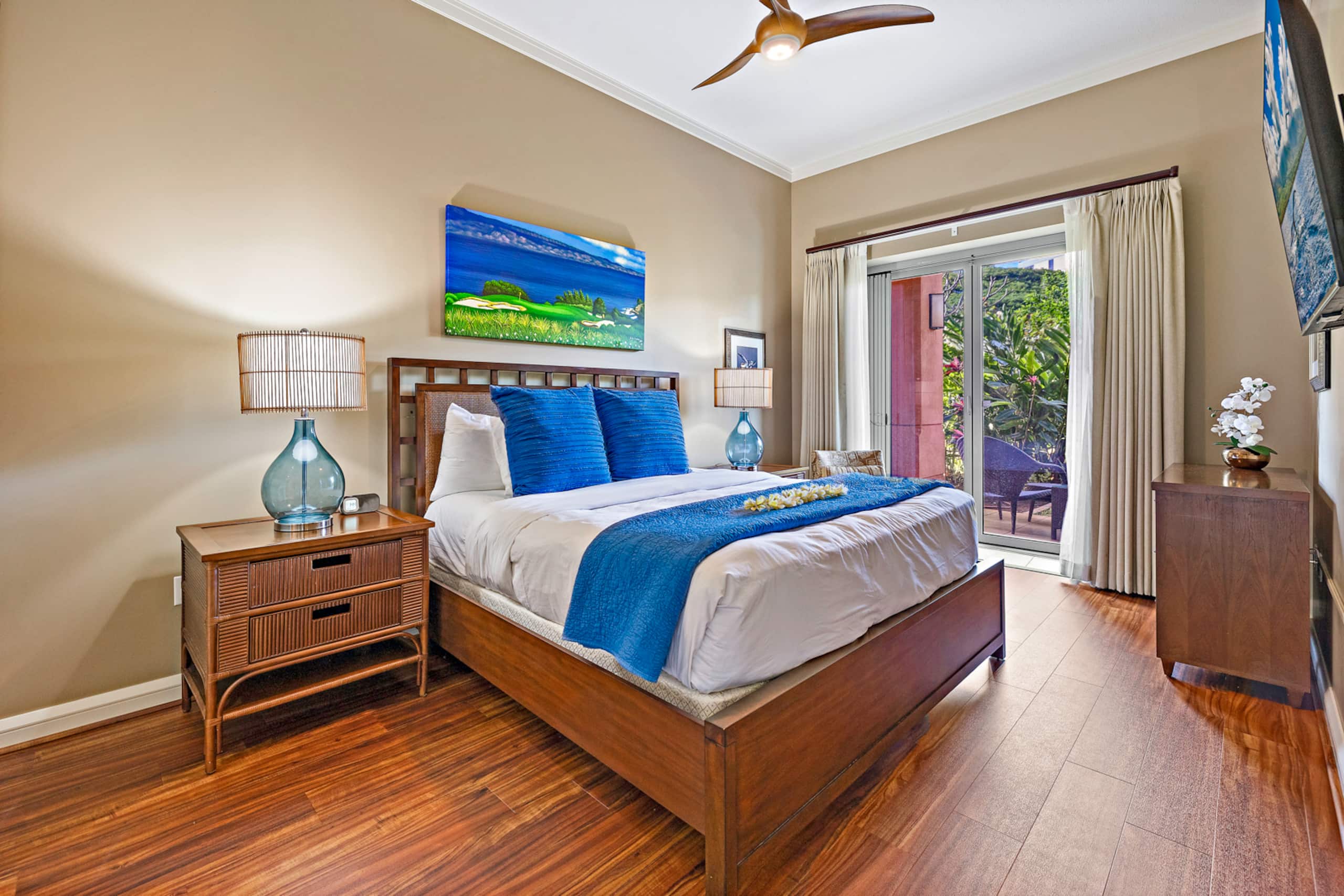 Condo in Lahaina · ★4.94 · 2 bedrooms · 3 beds · 2 baths - Image 25