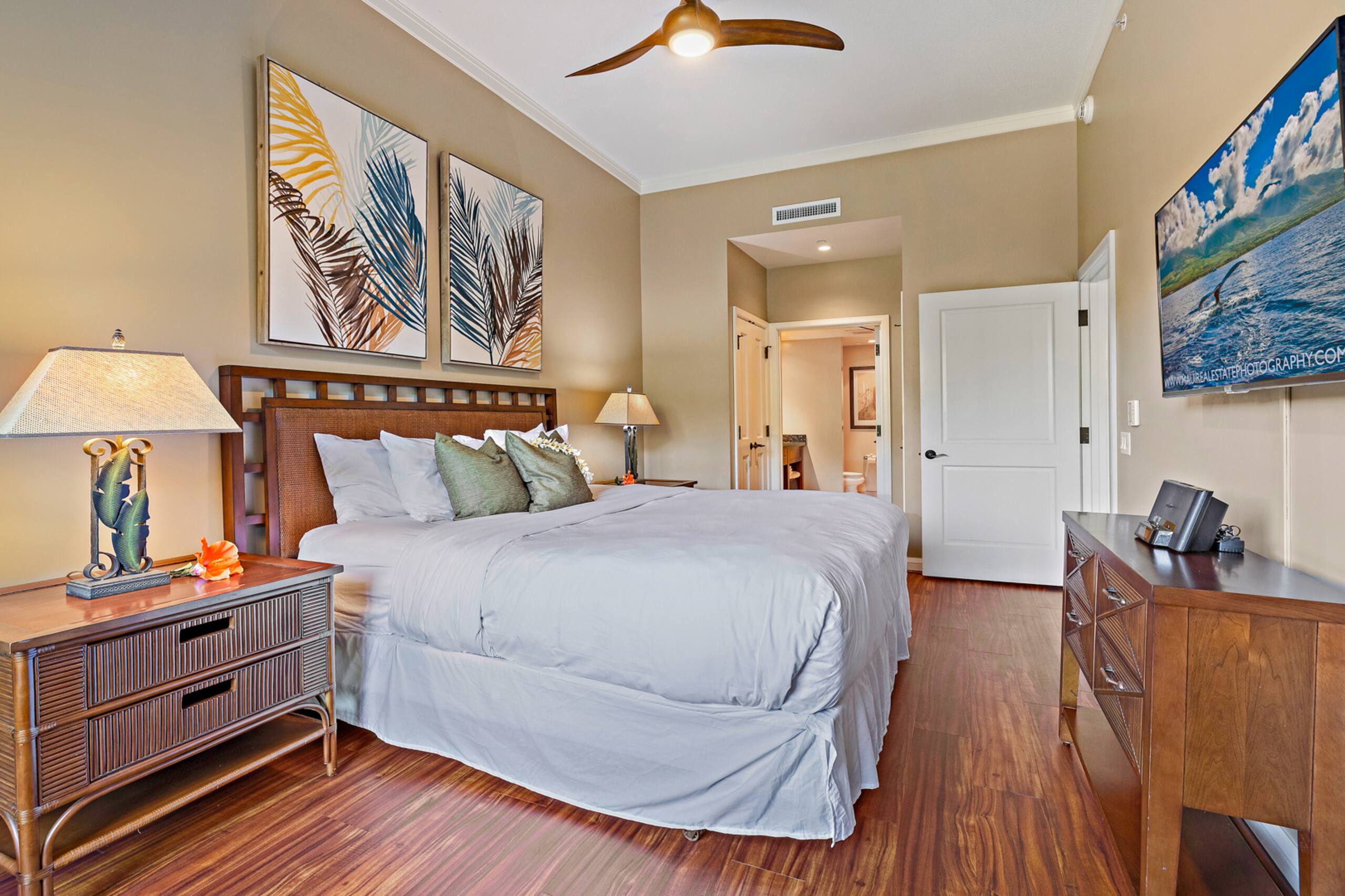 Condo in Lahaina · ★4.94 · 2 bedrooms · 3 beds · 2 baths - Image 31