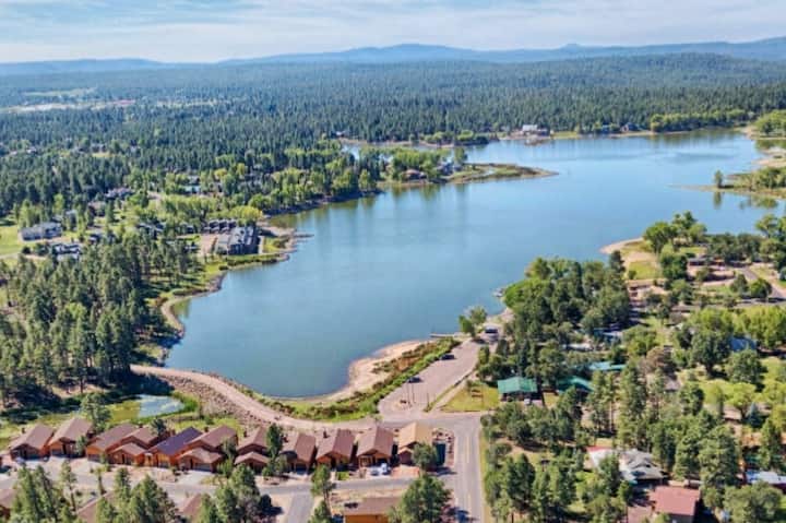 Aerial view of Rainbow Lake and Lakeside, AZ community