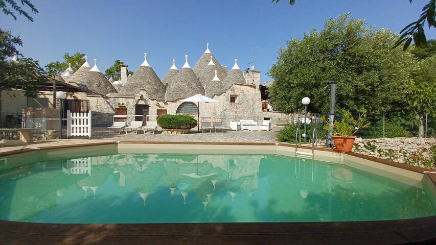 Trulli Mirabello – luxury trullo with private pool gallery image 2