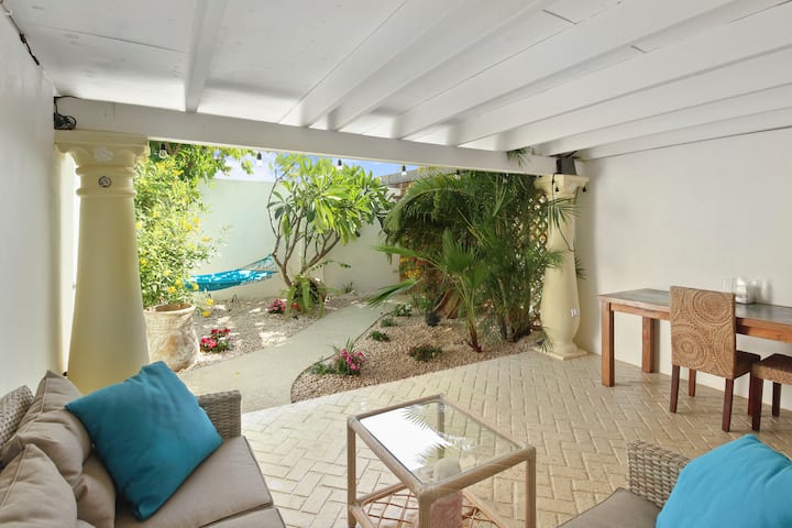 New Private 1 Bedroom Apartment With Pool - Aruba