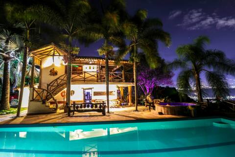 BEAUTIFUL COTTAGE AND VIEWPOINT IN GIRÓN