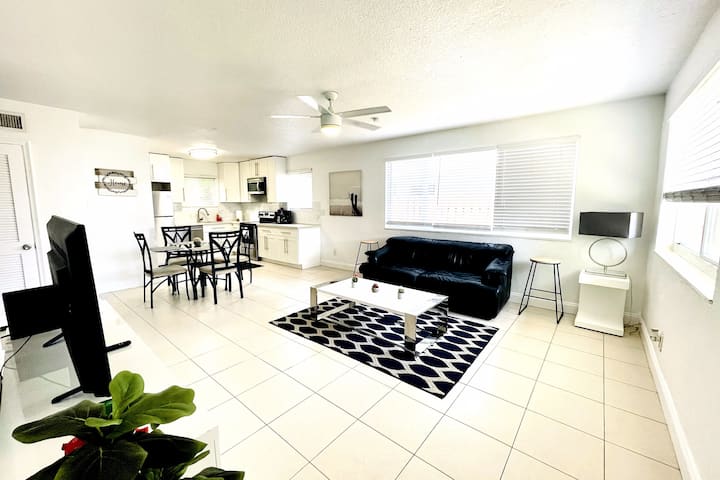 Excellent Location! Beautiful Relaxing Home! - Dania Beach