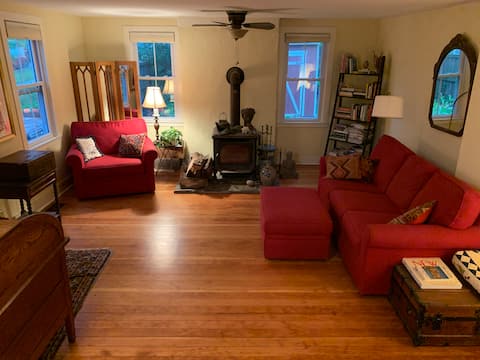 Popular Airbnb listing: 1860 Home - Steps to Nature & Downtown! in Ithaca