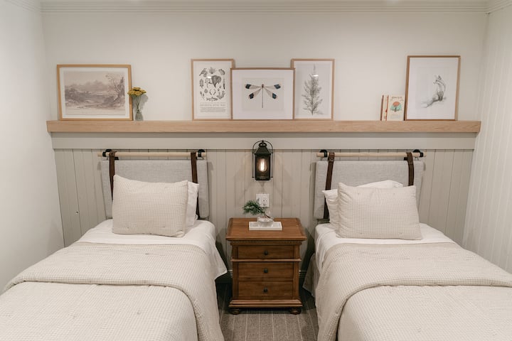 Meadow Room with Double Twin Beds