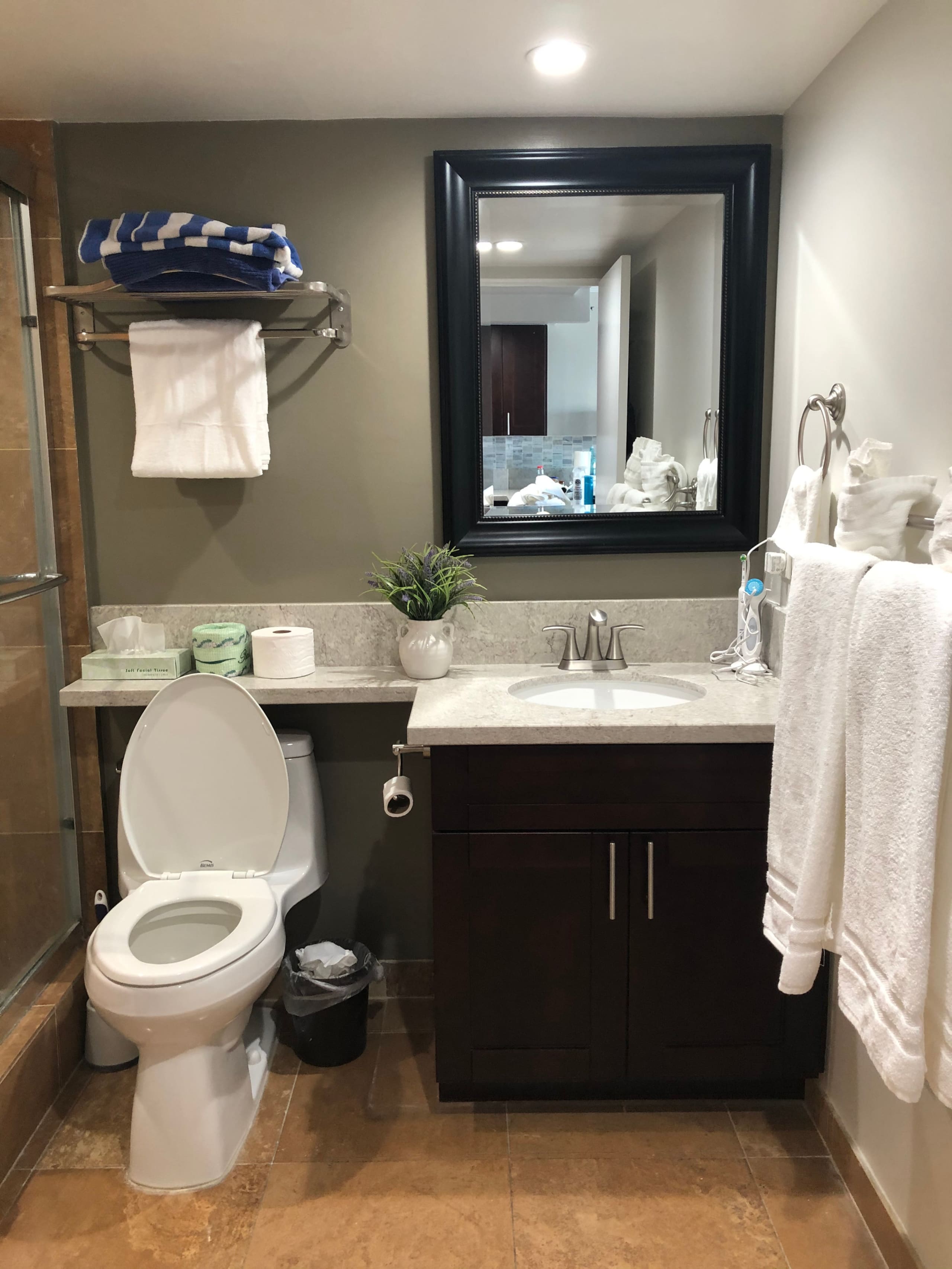 Condo in Honolulu · ★4.9 · 1 bedroom · 3 beds · 1 bath - Image 3