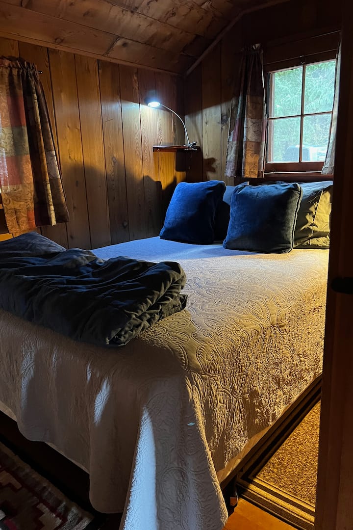 Main floor bedroom, queen bed.