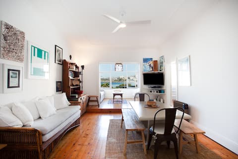 Top performing Airbnb: Bondi Postcard #5 - Bondi Beach front row in North Bondi