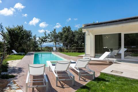 Modern villa with heated pool and sauna