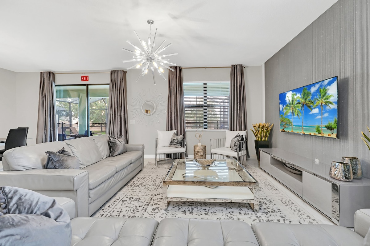 ห้องนั่งเล่น - ชั้นหลัก