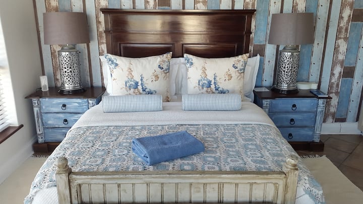 Საოჯახო ნომერი მშვიდობის მთავარი საძინებელი