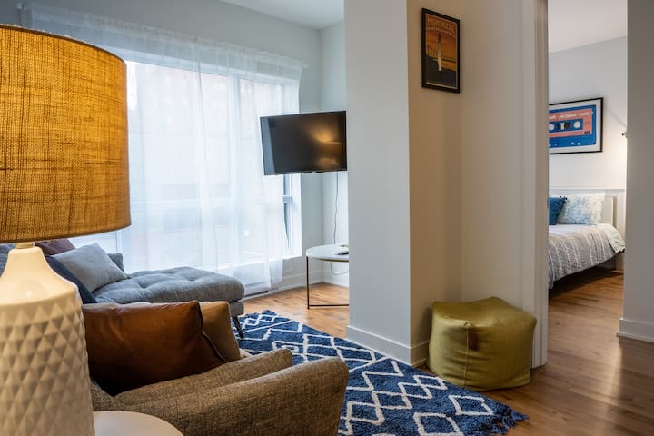 Contemporary 2BR Montreal Loft | Walk-to-Old Port