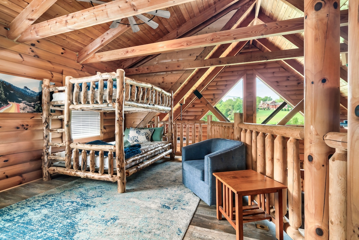 ควีนโอเวอร์ควีนในห้องใต้หลังคา 