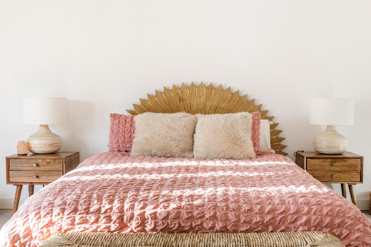 DHOMA E GJUMIT 1: Krevati dopio "queen"
