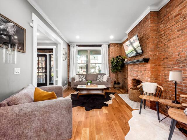 Downtown Columbus | Historic | Sleeps 14 | Arcade gallery image 2