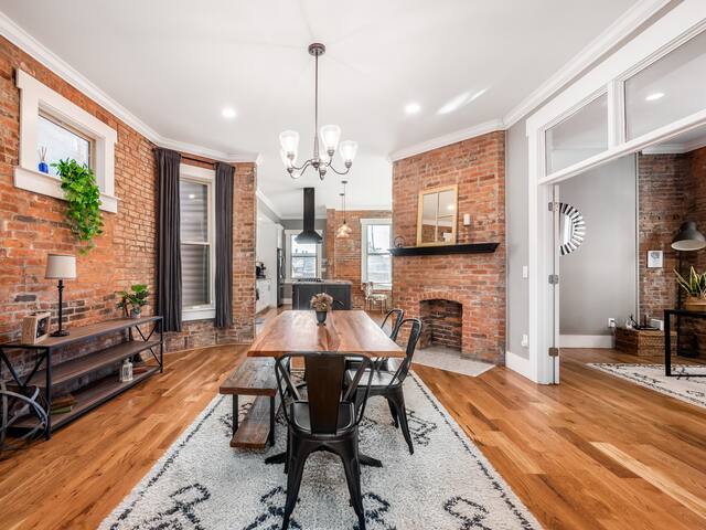 Downtown Columbus | Historic | Sleeps 14 | Arcade gallery image 3