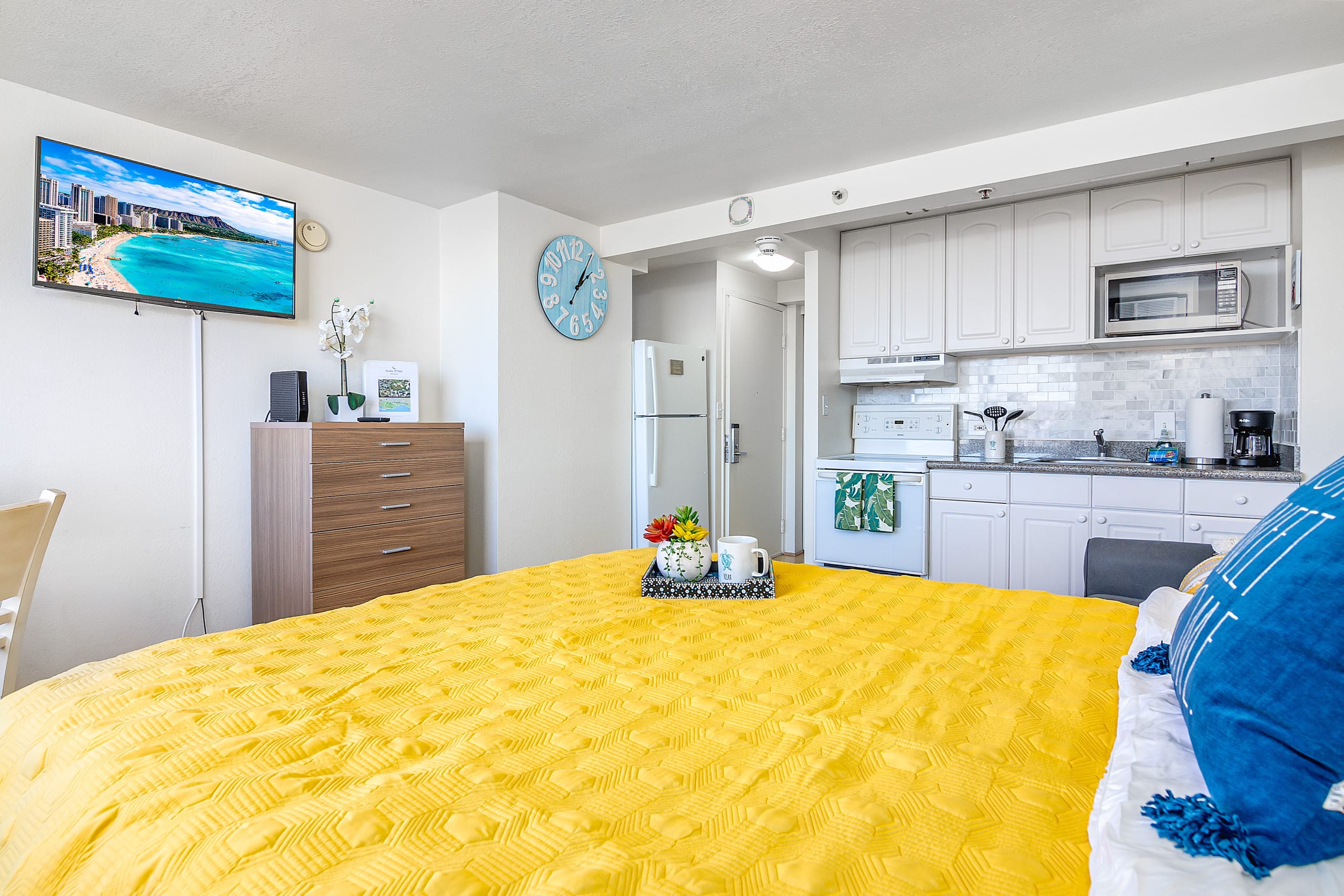 2B/2B/37th fl Amazing Ocean view condo w/kitchen - Image 19