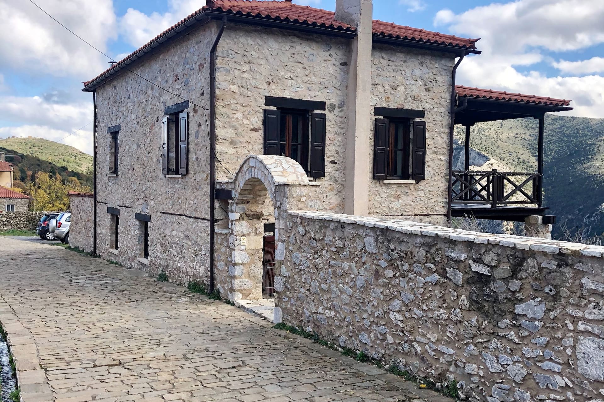 Periklis Guesthouse Anavriti.