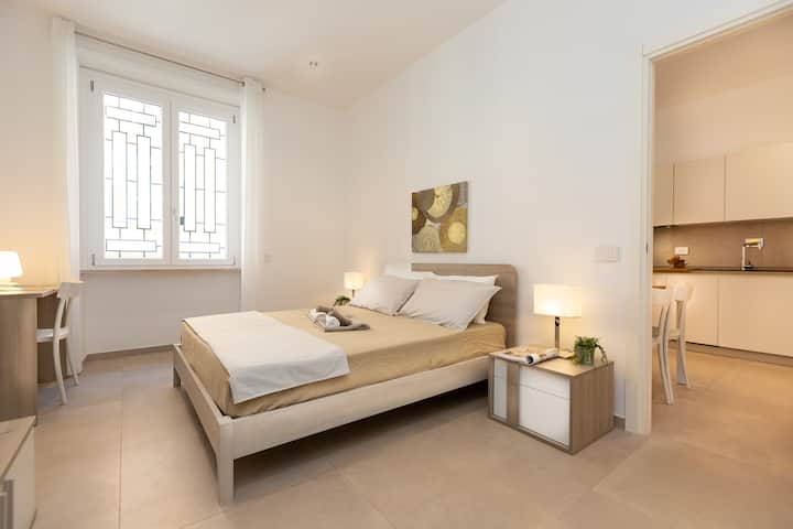 Ნათელი და ფართო ორადგილიანი საძინებელი