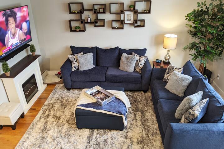 Private Rooftop Patio with Views in Germantown gallery image 2