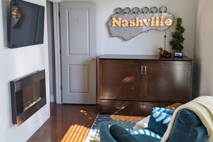 Private Rooftop Patio with Views in Germantown gallery image 4