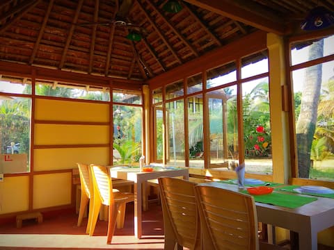 Sambodhi Yoga Retreat - Beach Stay, Yoga, Cafe