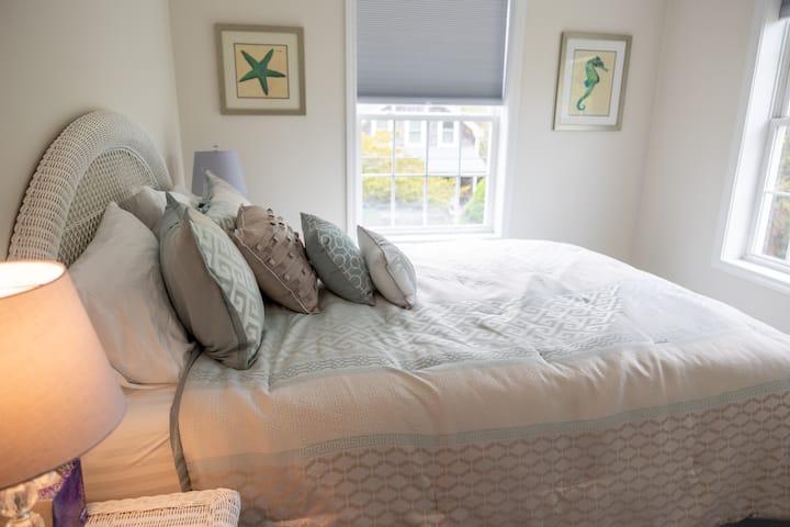 Bedroom #2 | Queen Memory Foam Mattress & Closet (Not pictured)