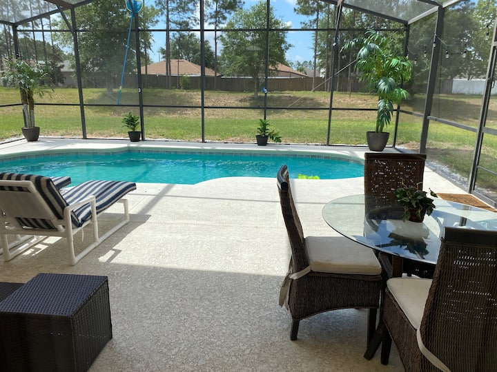 3 Bedroom Villa With Pool And Game Room - Four Corners, FL