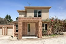 Airport West Stunner * rental in Airport West