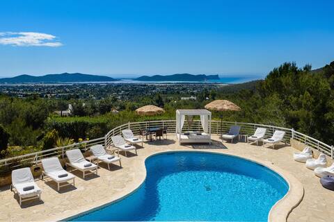 Sea-view Villa, KM4