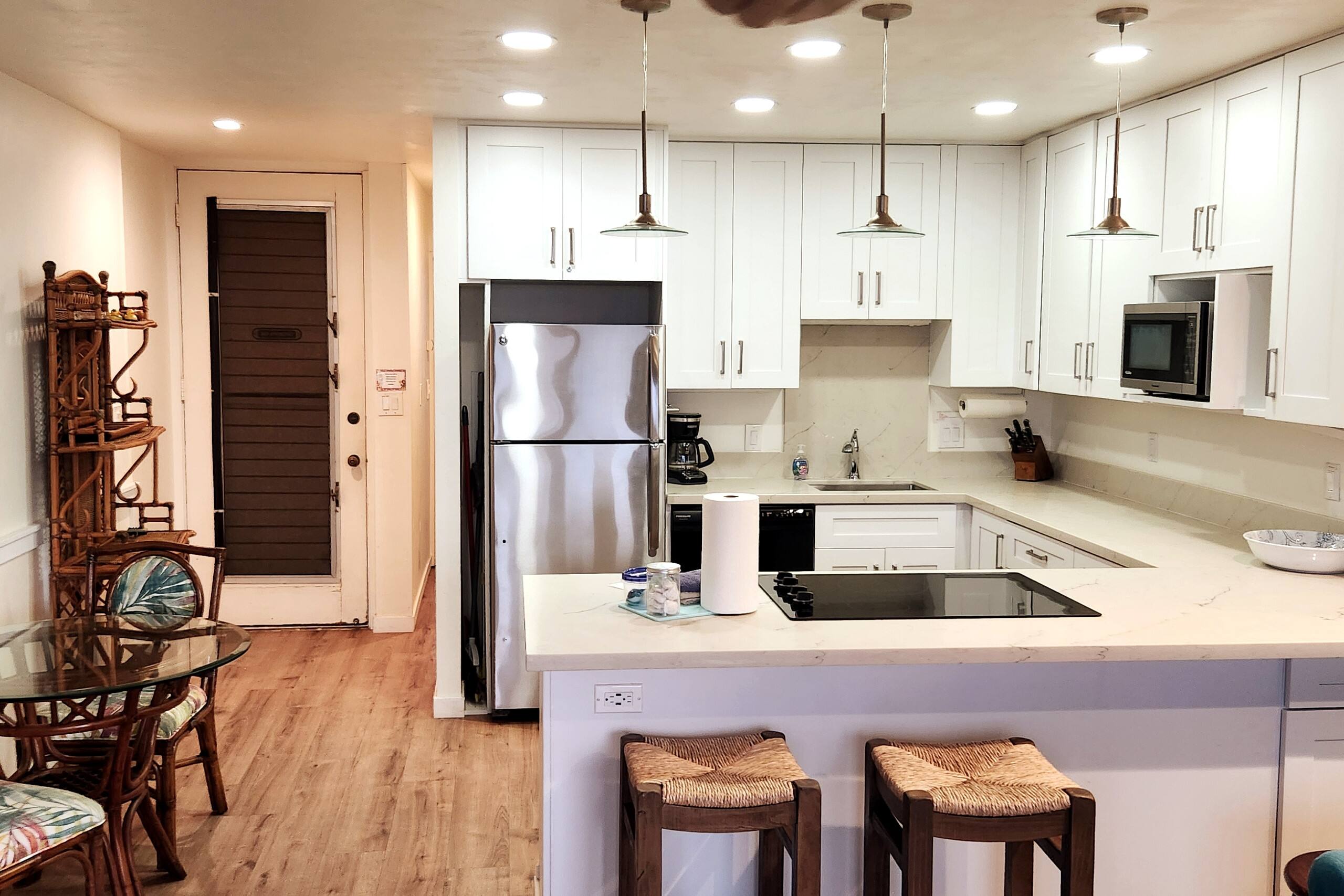 Condo in Lahaina · ★4.73 · 1 bedroom · 1 bed · 1 bath - Image 6