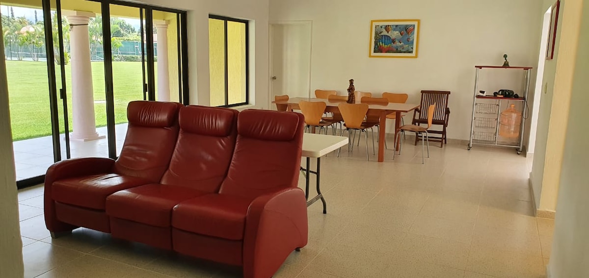 Popular Airbnb listing: A nice house in a condominium to enjoy as a family in Constitución