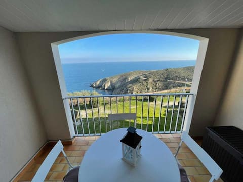 Top Airbnb: 3-star furnished 2-bedroom apartment with sea view à Banyuls Sur Mer