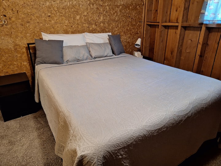 Bedroom #2 Queen bed