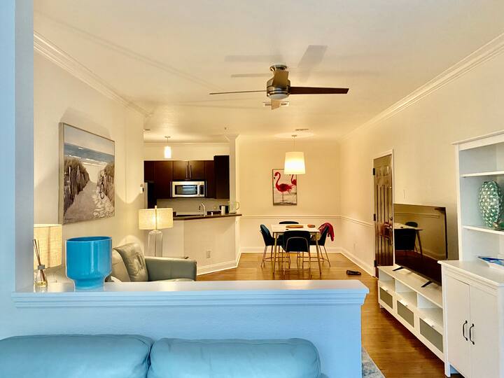 Luxury condo; Mayo Clinic, TownCenter, Jax Beaches Condominiums for