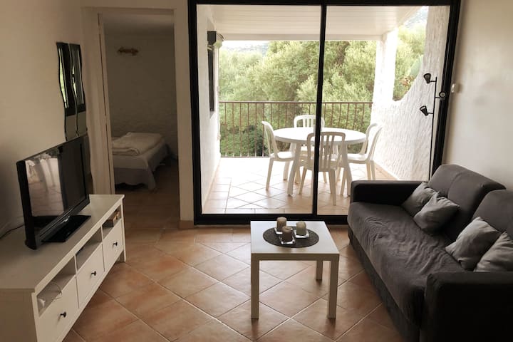 נוף לטרקלין ולמרפסת