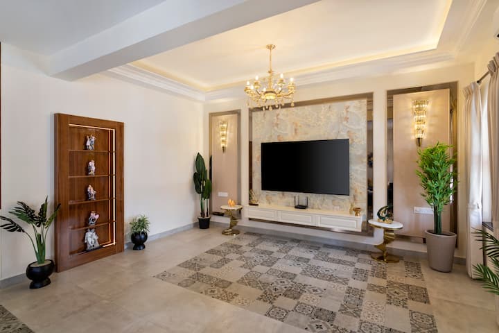 Living room image 3