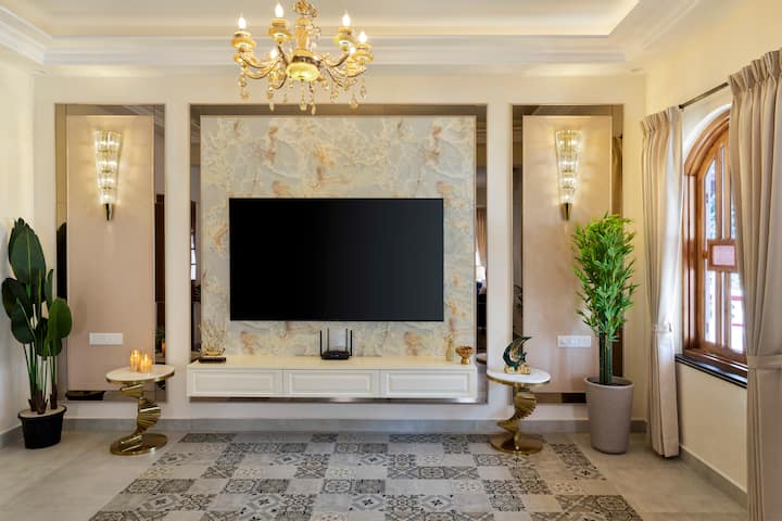 Living room image 6