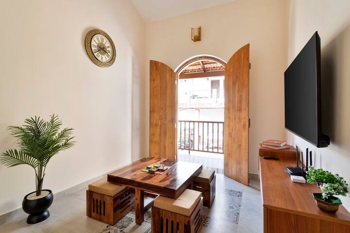 Living room image 5